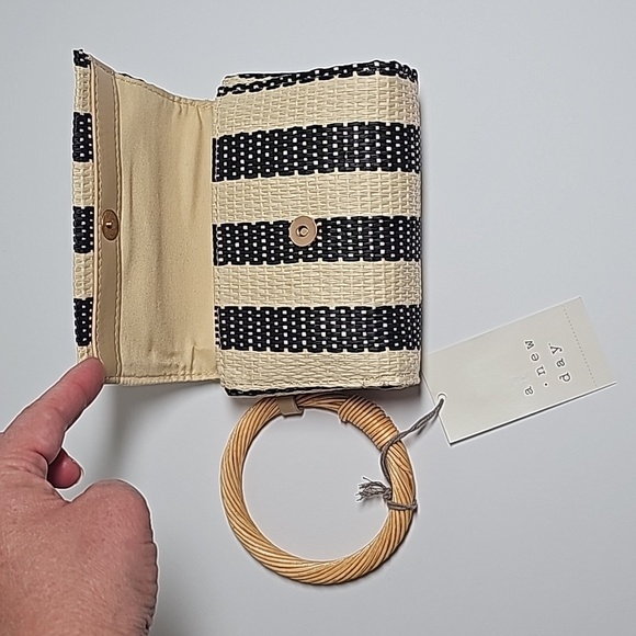 A New Day Straw Bracelet Pouch Purse Wristlet Bag Black Natural Striped Tan - Picture 9 of 13